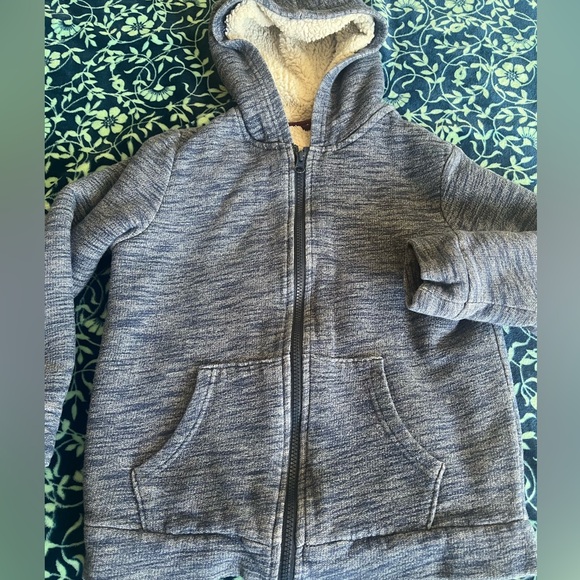 Old Navy Boys Sherpa Lined Jacket - Picture 4 of 5